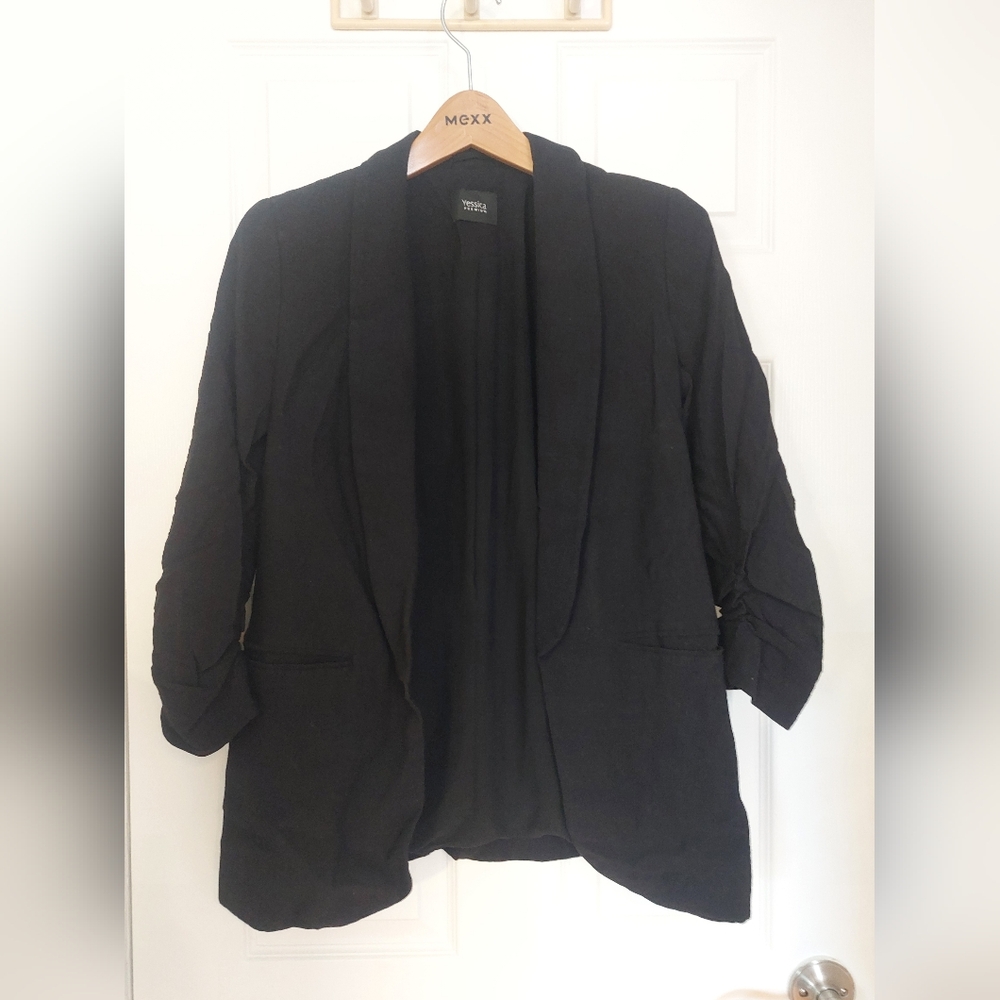 Yessica Premium Quarter Sleeve Viscose Black Blazer